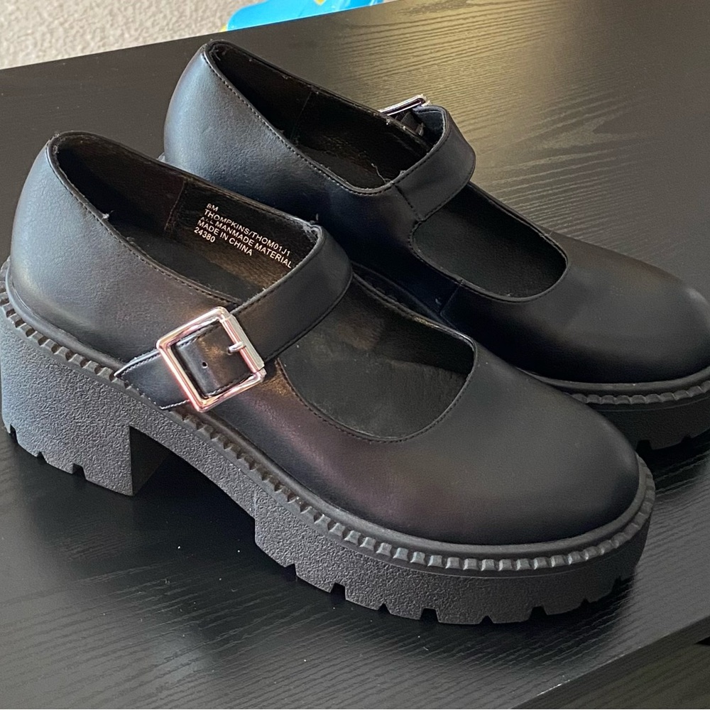 Madden Girl Thompkins Chunky Mary Janes